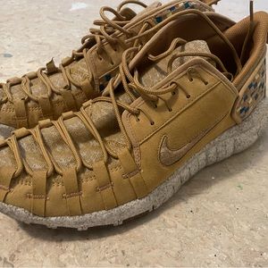 Brand New very rare Nike Free Carter Trail Mock N7 in wheat!